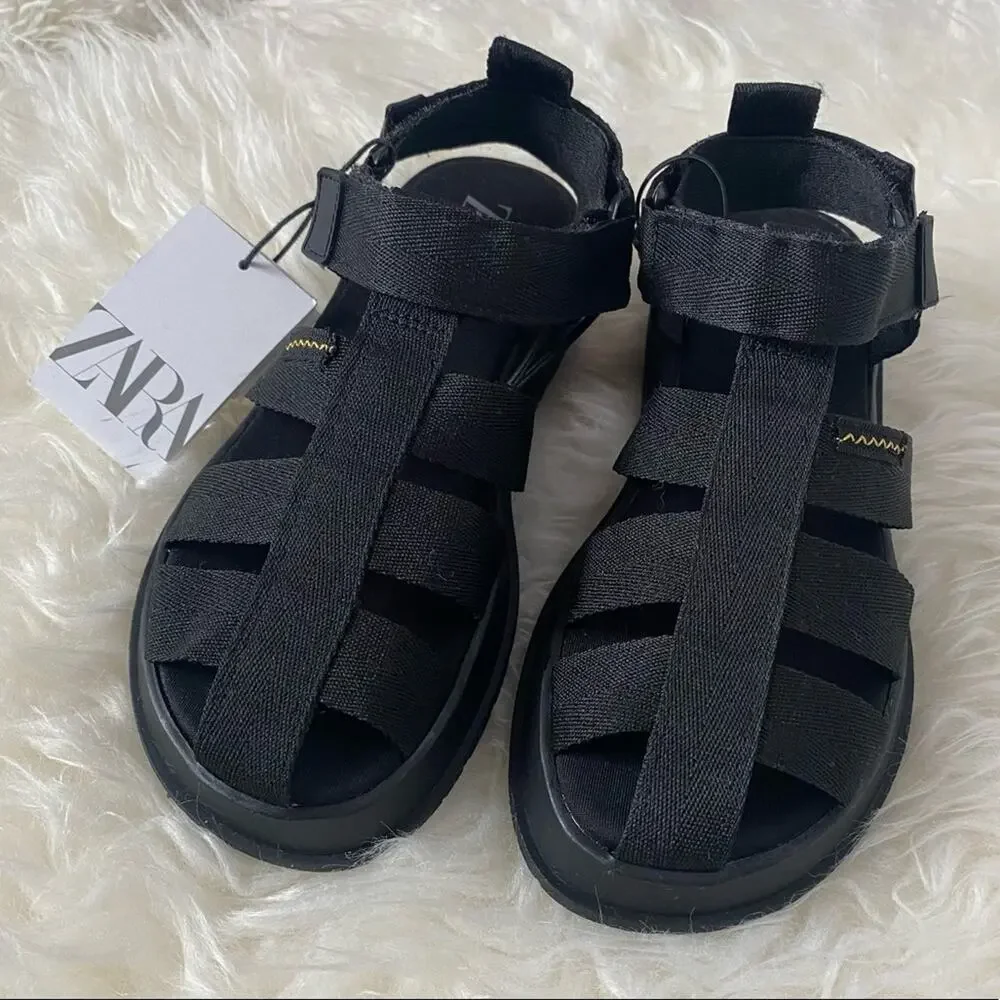 Zara NWT Kids Black Fabric Fisherman Sandals, size 2.5